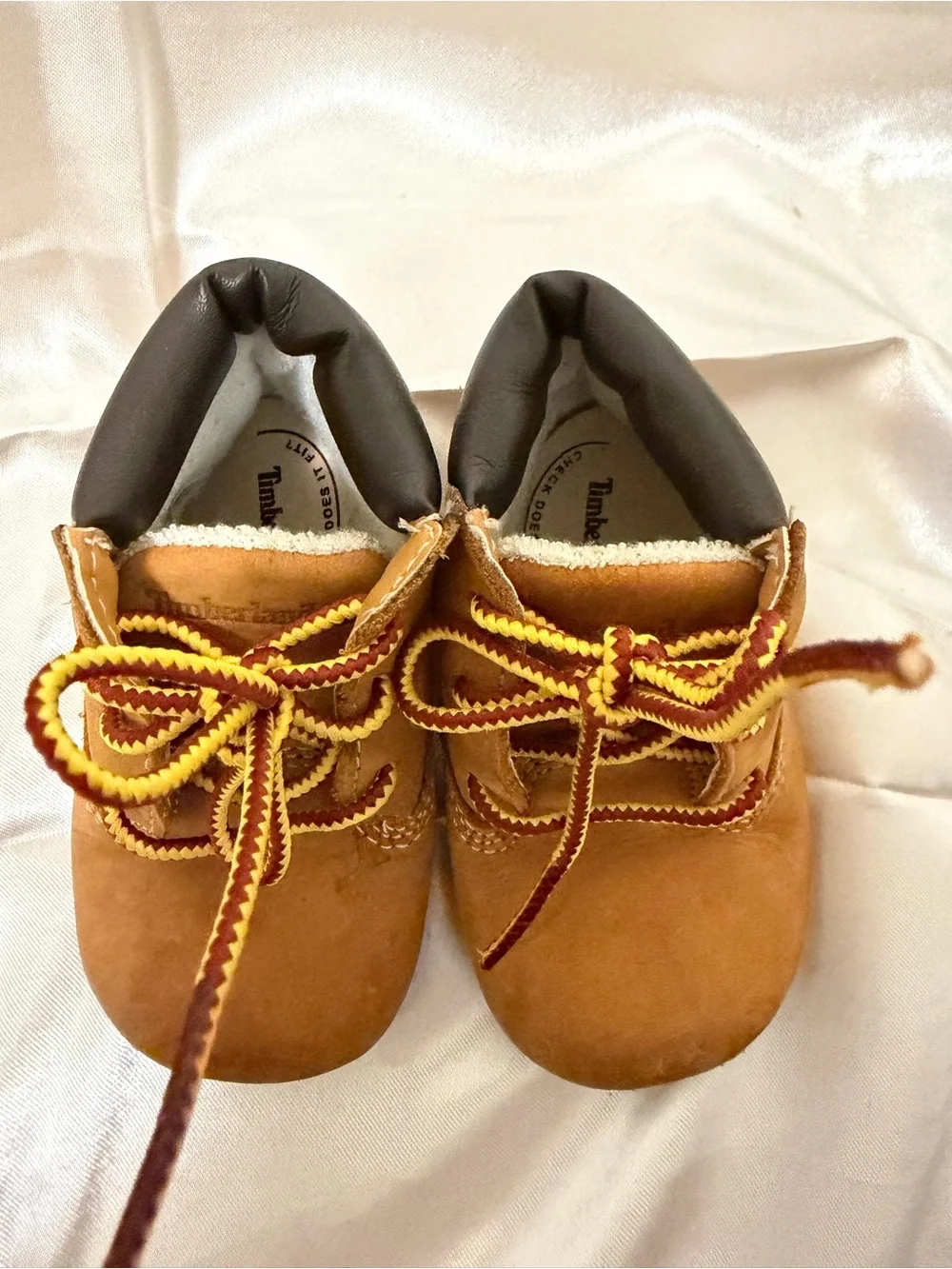 Timberland Infant 6-Inch Premium Boots Wheat Nubuck Lace Up Size US 2 Toddler